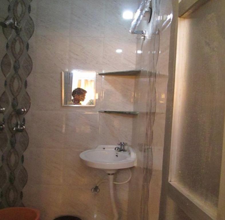Shiv Ganga Lodge Varanasi